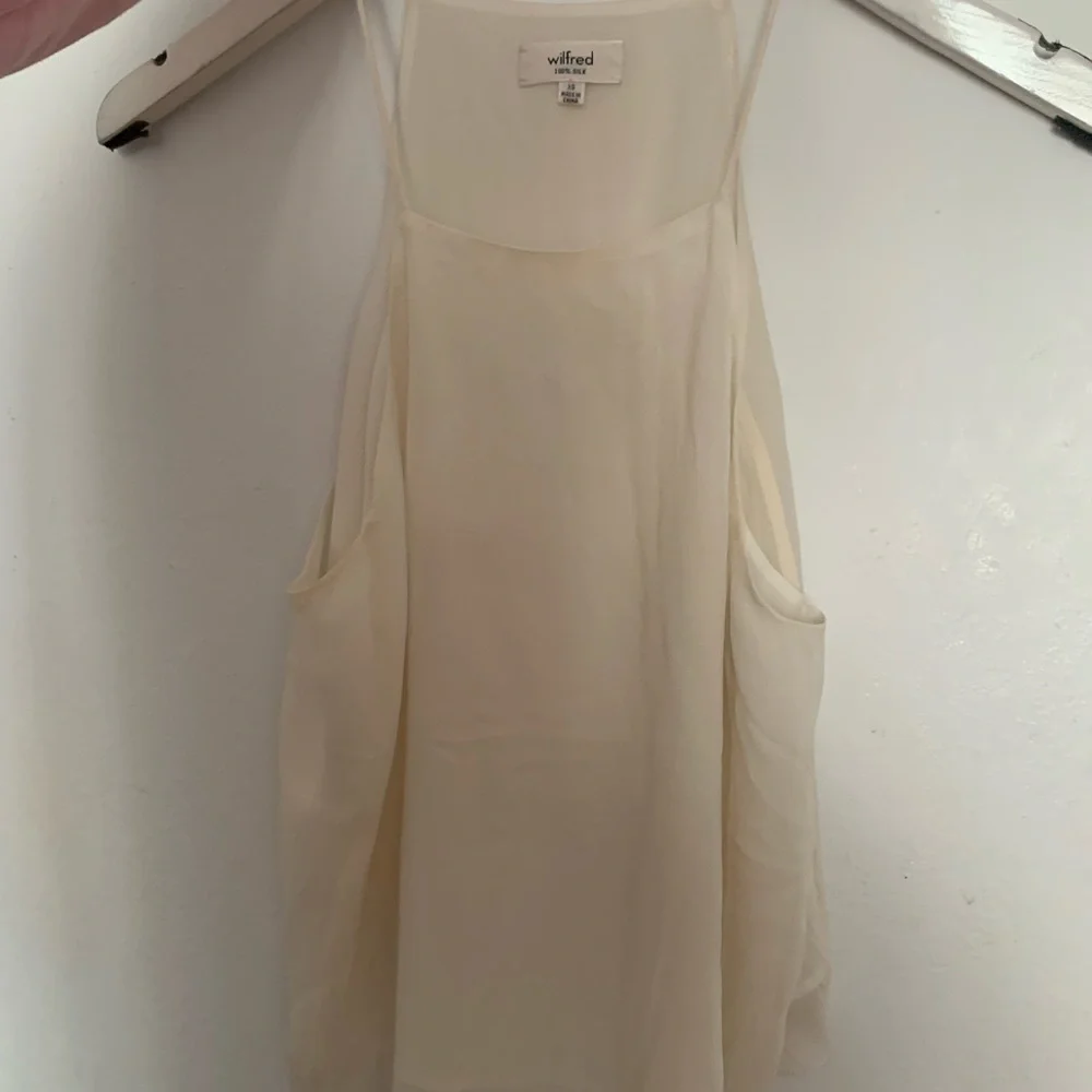 Aritzia Wilfred Silk Tank Top - Picture 4 of 5